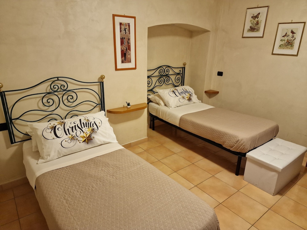 vittoria guest house salerno