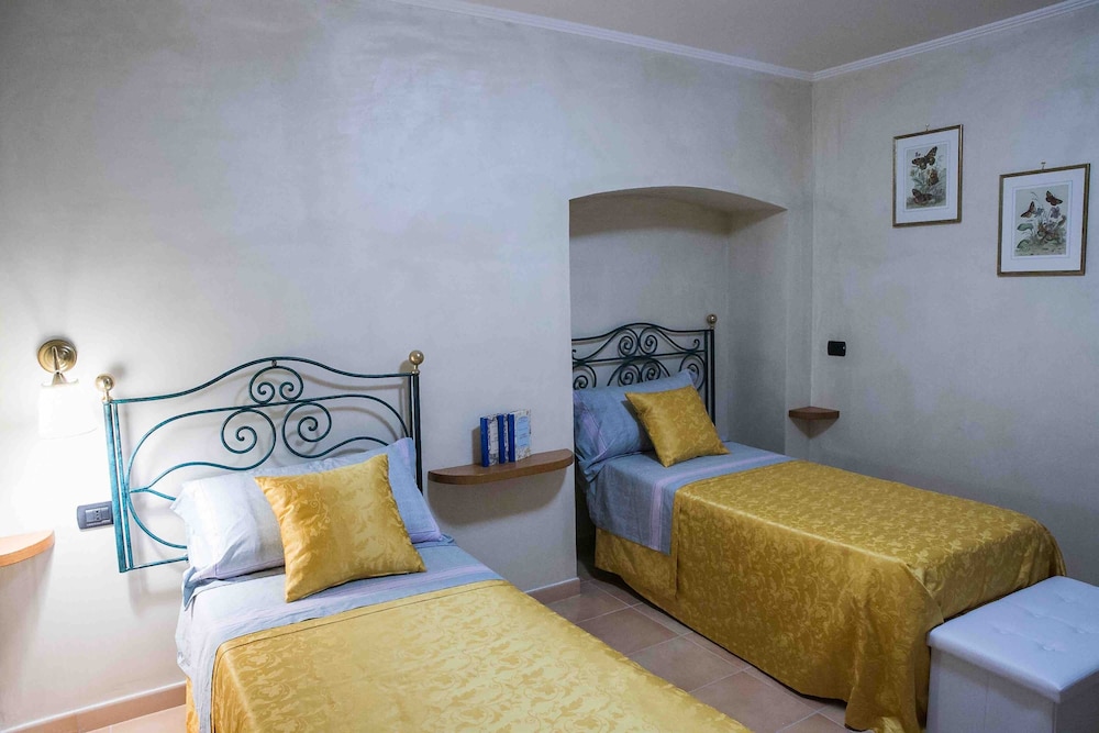 vittoria guest house salerno
