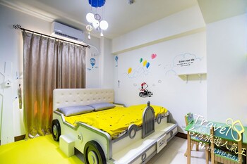 j s 23 kids homestay
