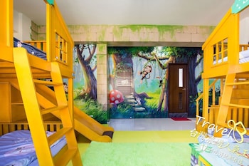 j s 23 kids homestay