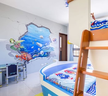 j s 23 kids homestay