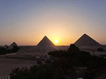 sphinx palace guest house