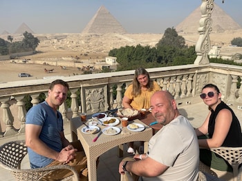 sphinx palace guest house