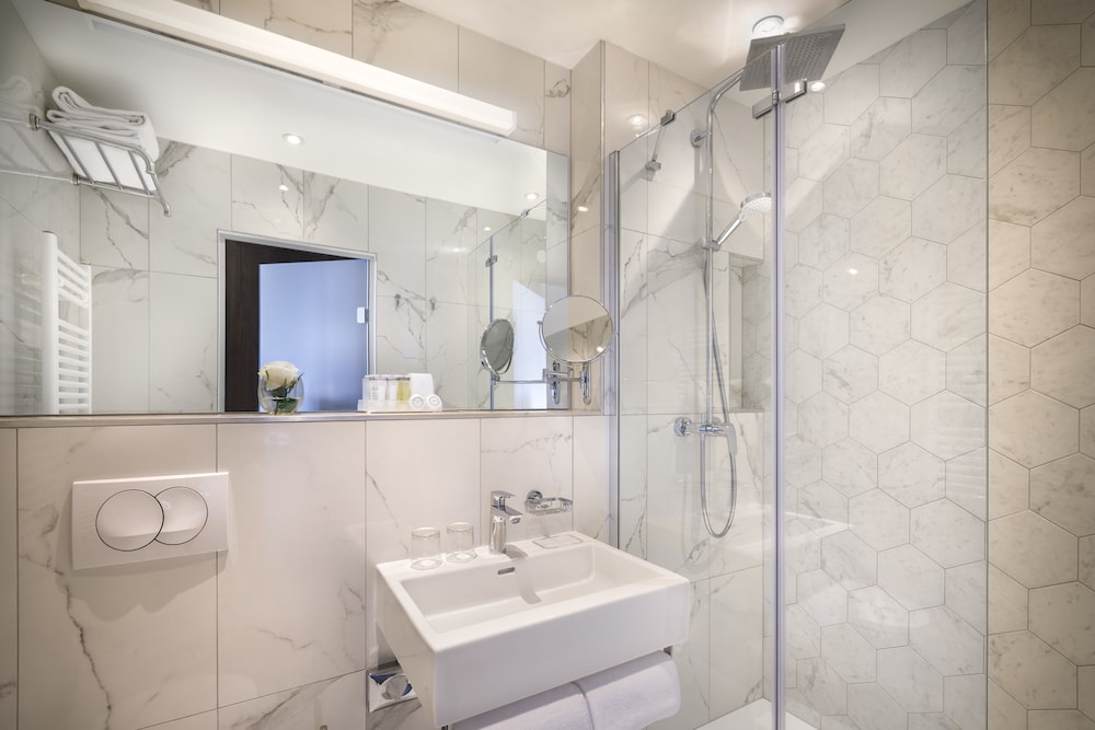 imperial valamar collection hotel