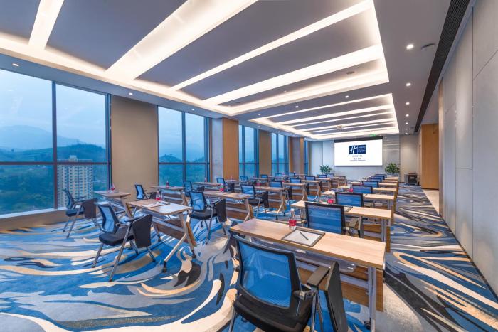 holiday inn express chongqing zhongxian an ihg hotel