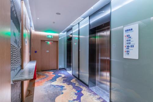 holiday inn express chongqing zhongxian an ihg hotel