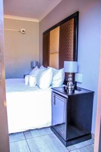 thavhani guest house