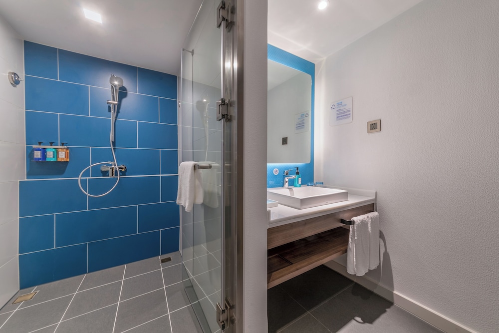 holiday inn express ningbo city center an ihg hotel