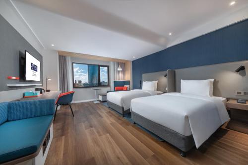 holiday inn express ningbo city center an ihg hotel