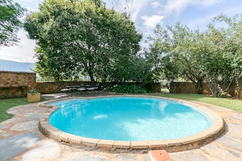 La Bastide Guesthouse,3 Mill Lane Off R560 Scheerpoort Hartbeespoort,2.5 star