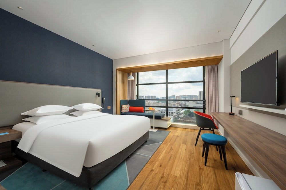 holiday inn express jiangmen jianghai an ihg hotel