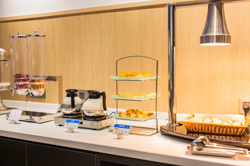 holiday inn express jiangmen jianghai an ihg hotel