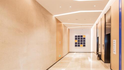 holiday inn express jiangmen jianghai an ihg hotel