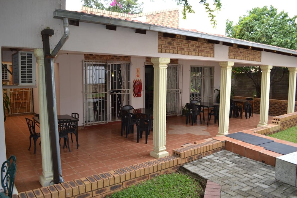 kamogelo guest house
