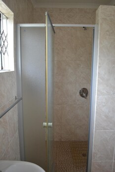kamogelo guest house