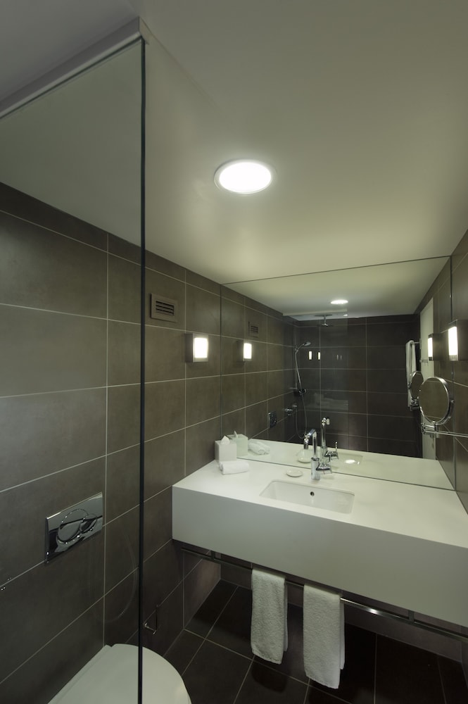 hilton adelaide