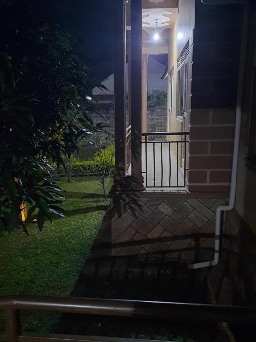 airport side hotel entebbe