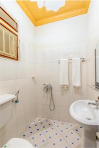 airport side hotel entebbe