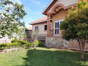 airport side hotel entebbe