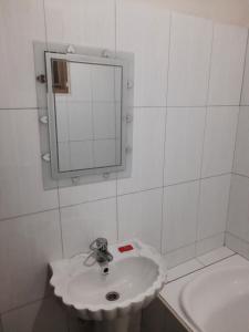 airport side hotel entebbe