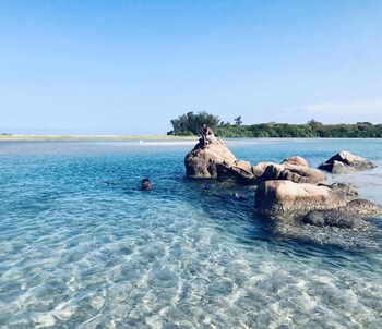 the beach house nilaveli