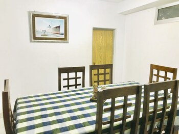the beach house nilaveli