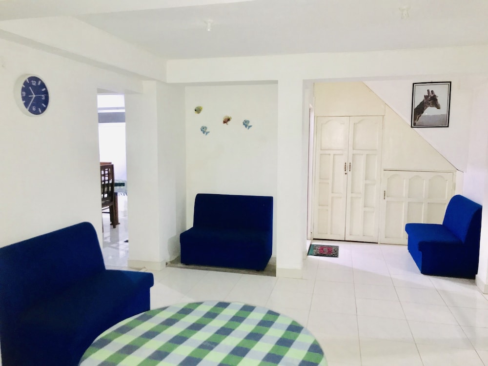 the beach house nilaveli