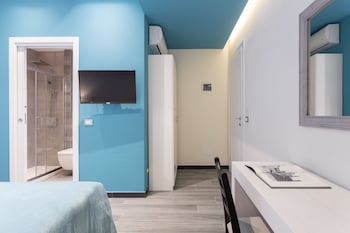 carlas rooms with private bathroom and shared kitchen