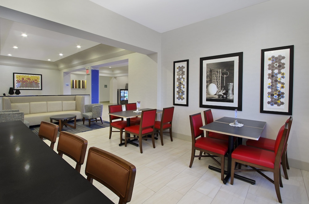 holiday inn express boonville by ihg