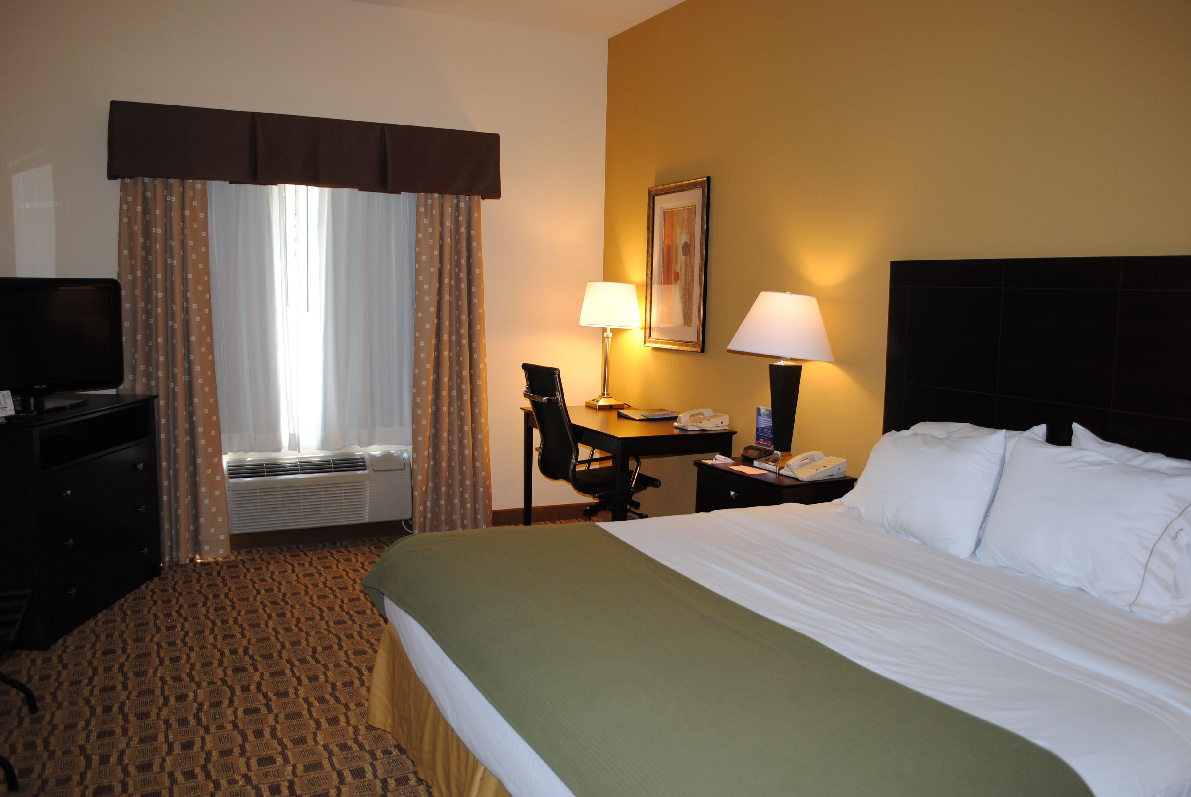 holiday inn express boonville by ihg