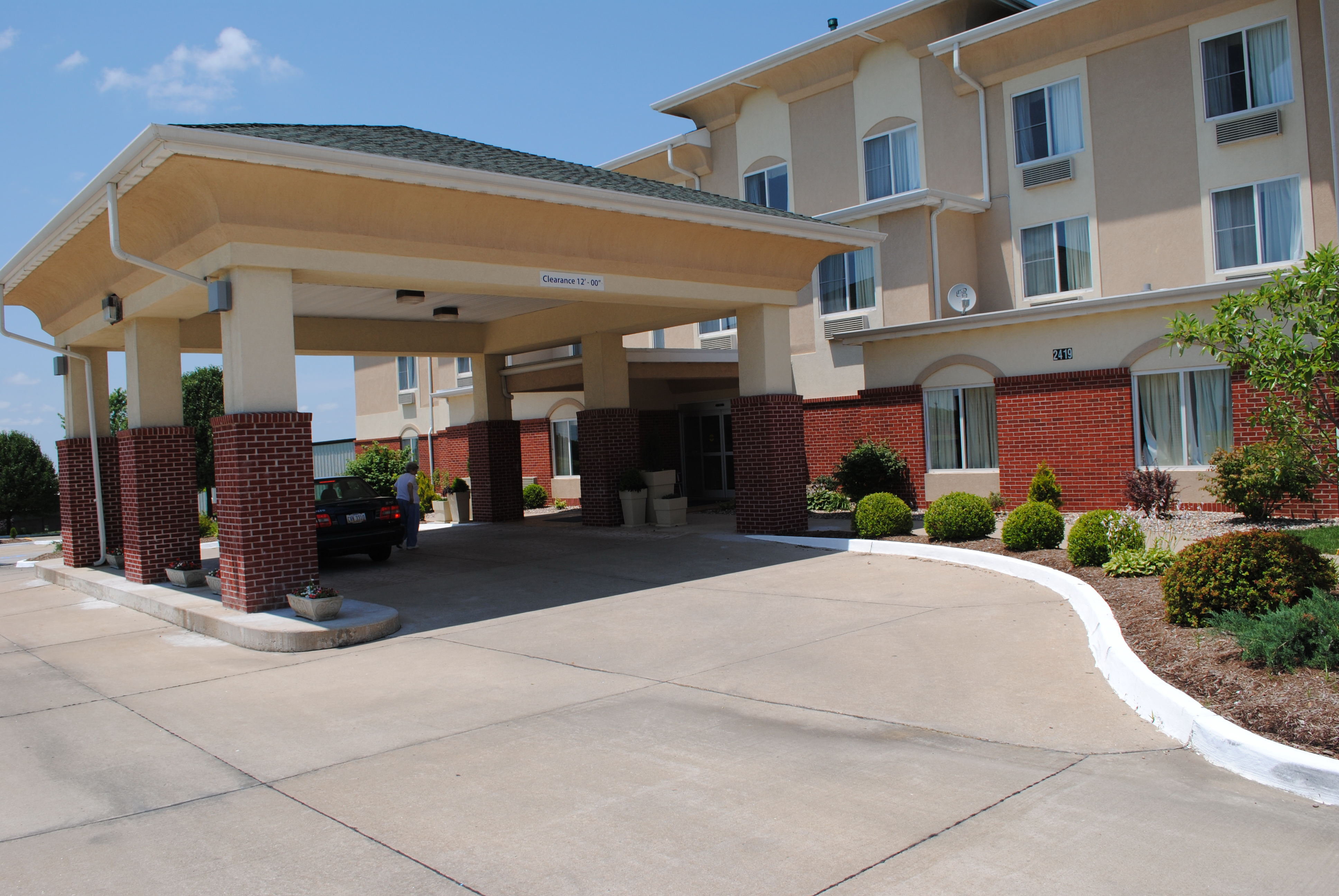 holiday inn express boonville by ihg