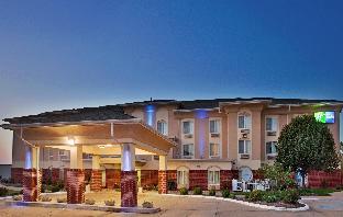 holiday inn express boonville by ihg