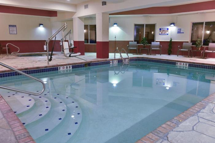 holiday inn express boonville by ihg