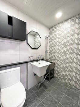 w premium guesthouse incheon airport