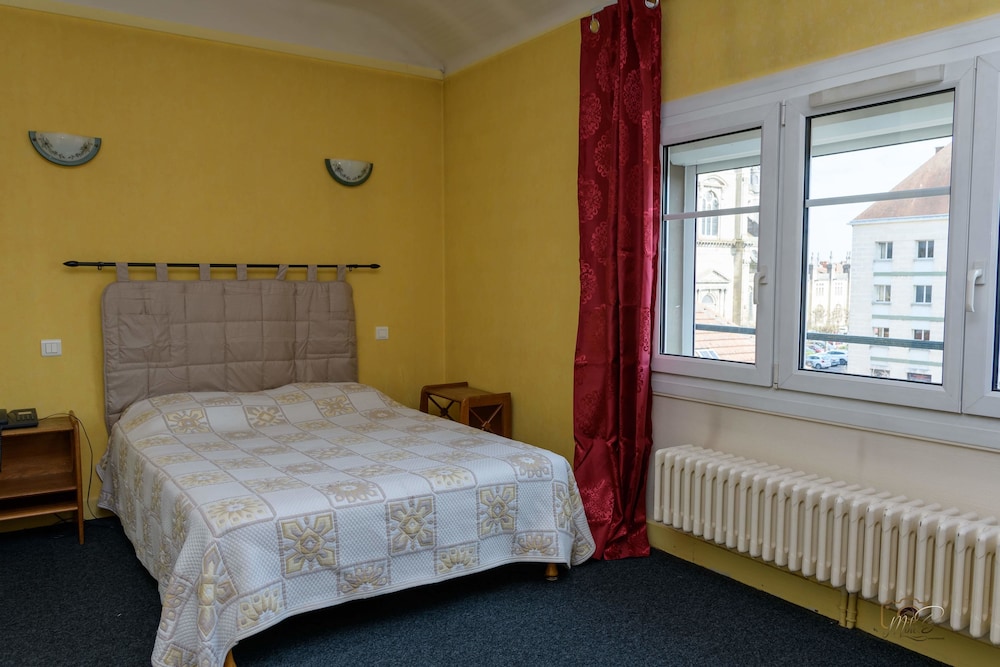 hotel de la cloche
