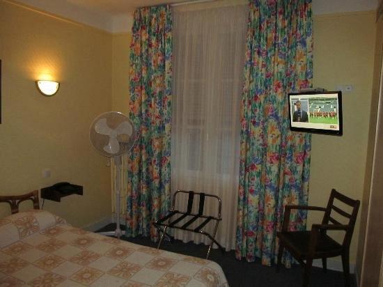 hotel de la cloche