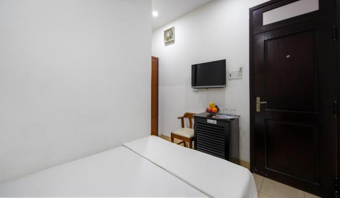 lotus rock hotel da nang
