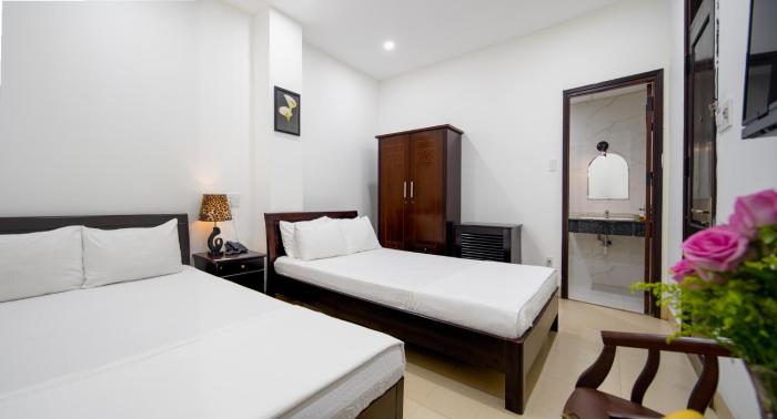 lotus rock hotel da nang