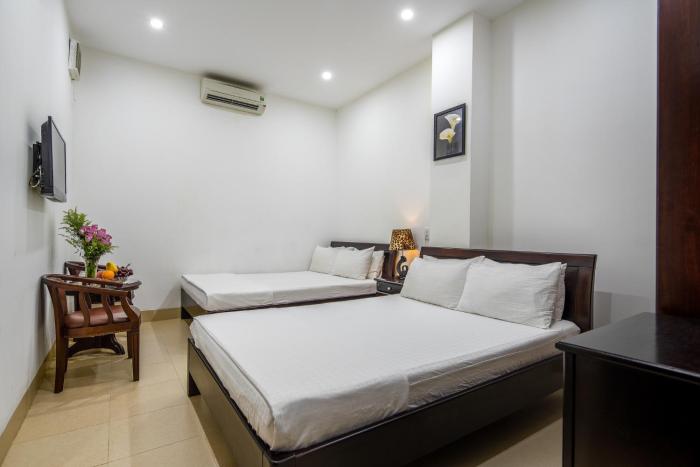 lotus rock hotel da nang