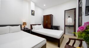 lotus rock hotel da nang