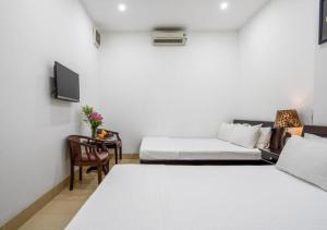 lotus rock hotel da nang
