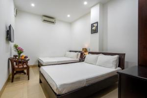 lotus rock hotel da nang