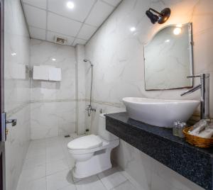 lotus rock hotel da nang
