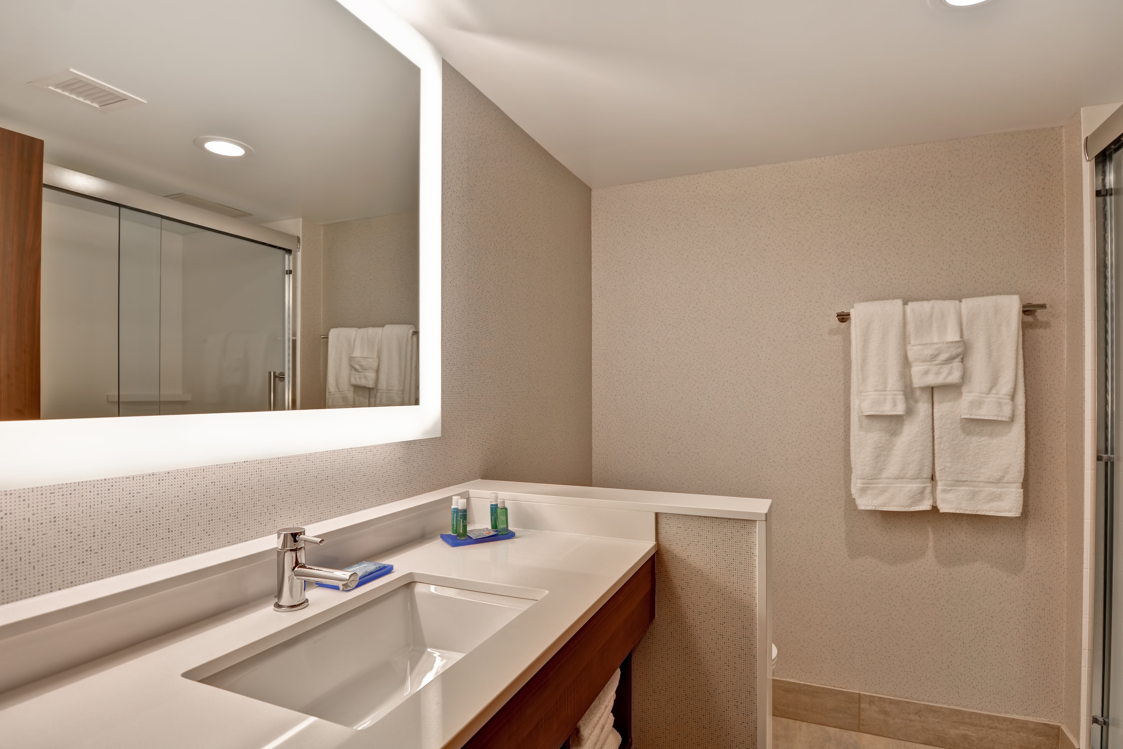 holiday inn express boston by ihg