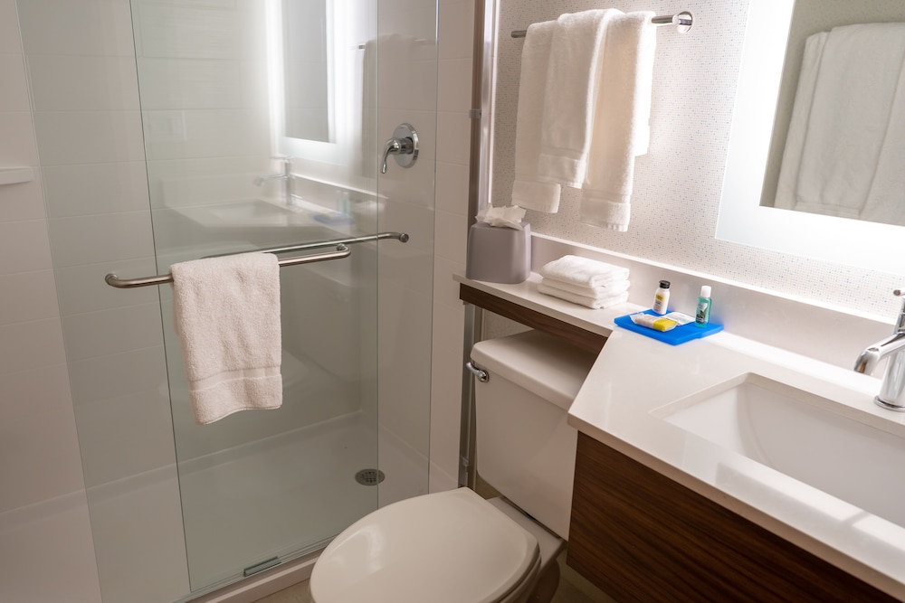 holiday inn express boston by ihg