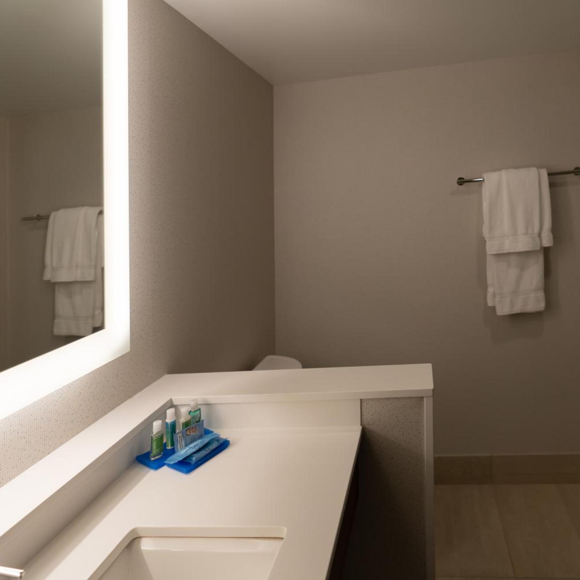 holiday inn express boston by ihg