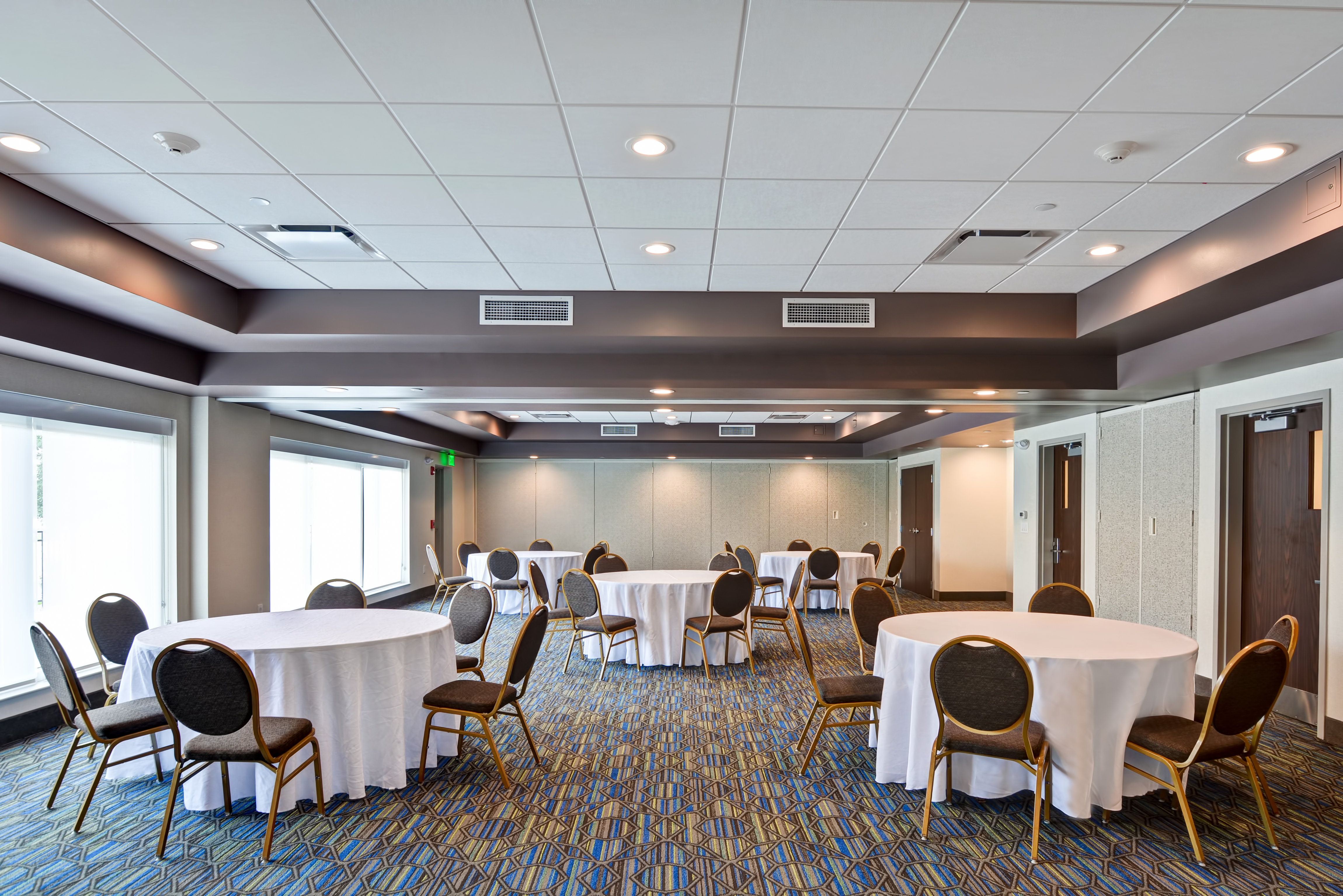 holiday inn express boston by ihg