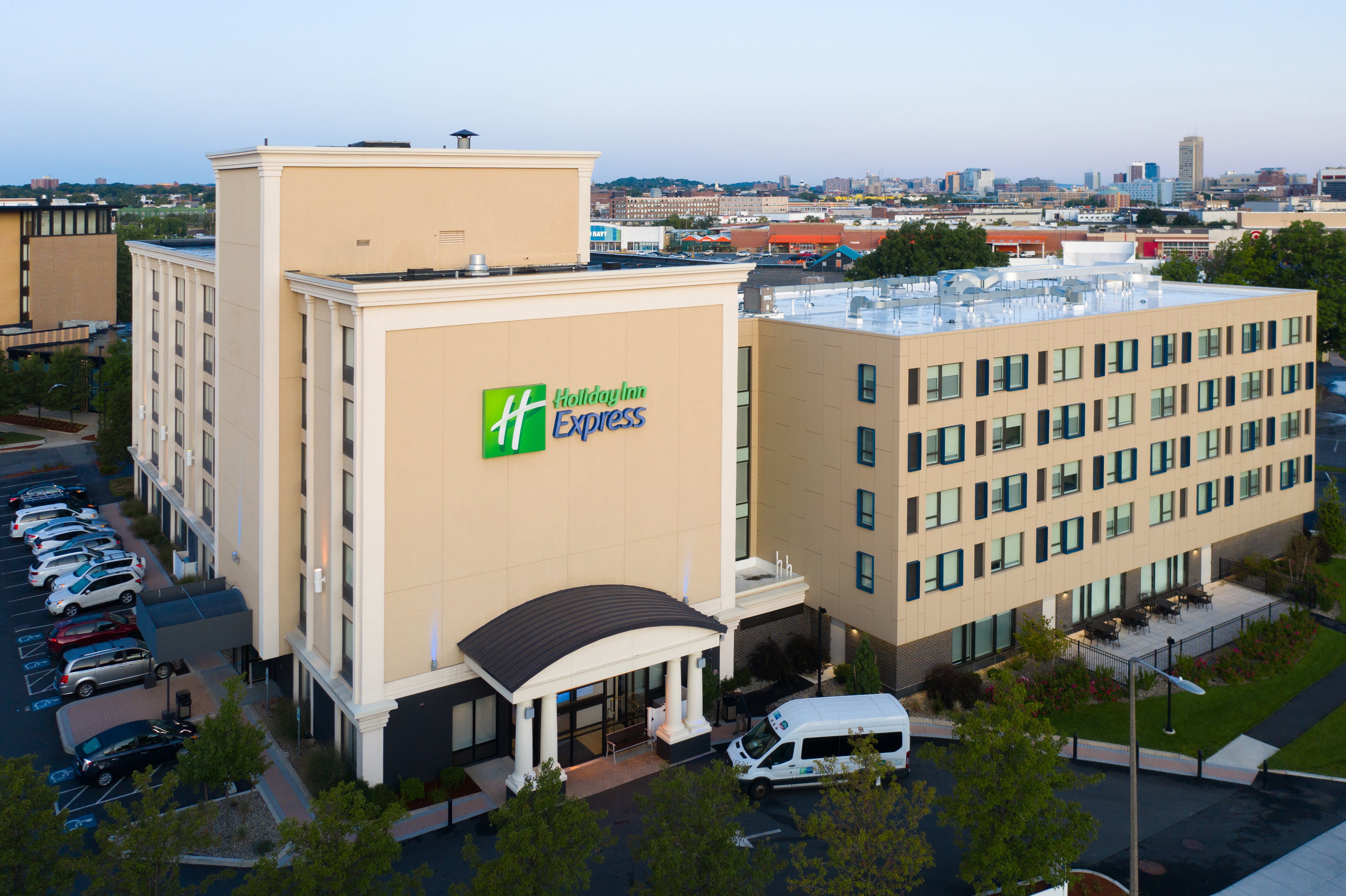 holiday inn express boston by ihg