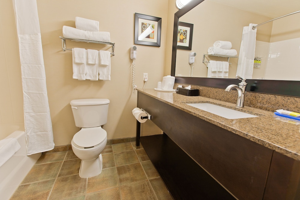 holiday inn express bothell by ihg