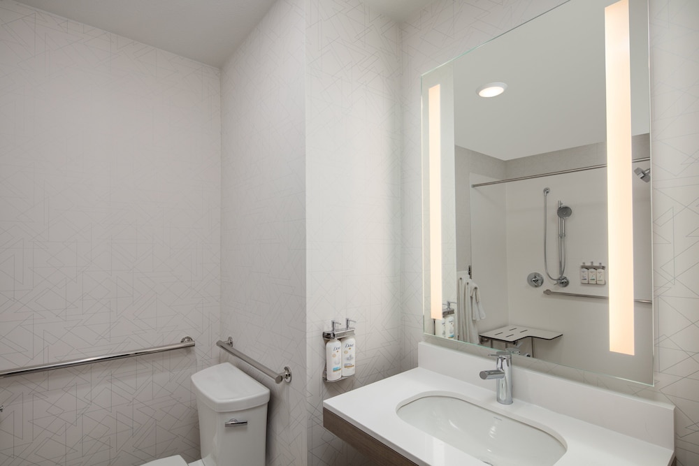 holiday inn express bothell by ihg